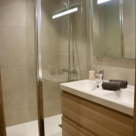 Sublime St Tropez 3 Bedrooms Pool Apartament